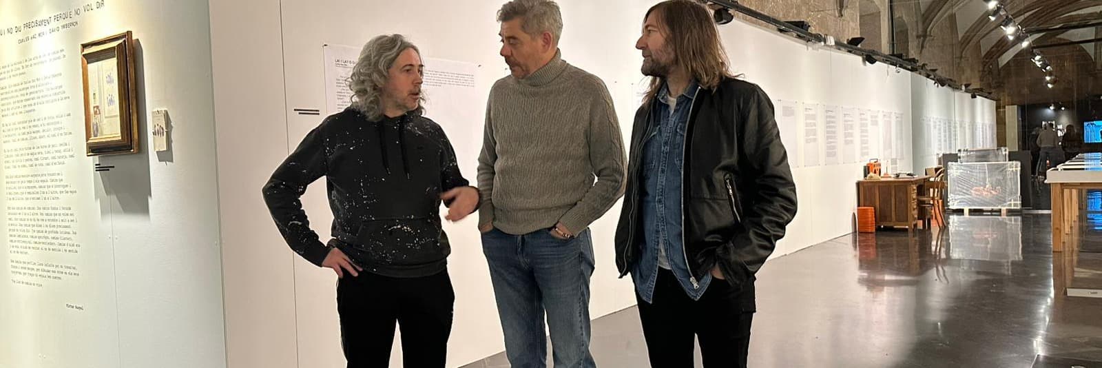 La Gòtika acull una exposició que mostra la intensa complicitat artística entre el poeta Carles Hac Mor i l’artista David Ymbernon