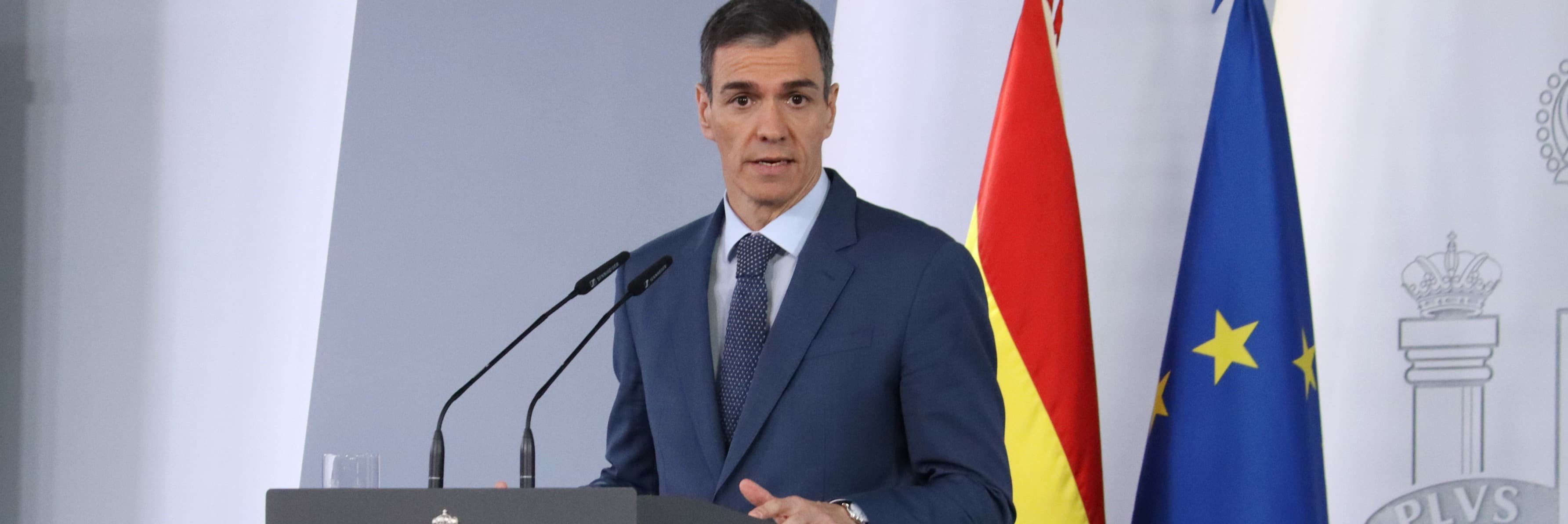 El govern espanyol invertirà 5.000 milions d'euros en el decret anticrisi que inclou la rebaixa de l'IVA als carburants