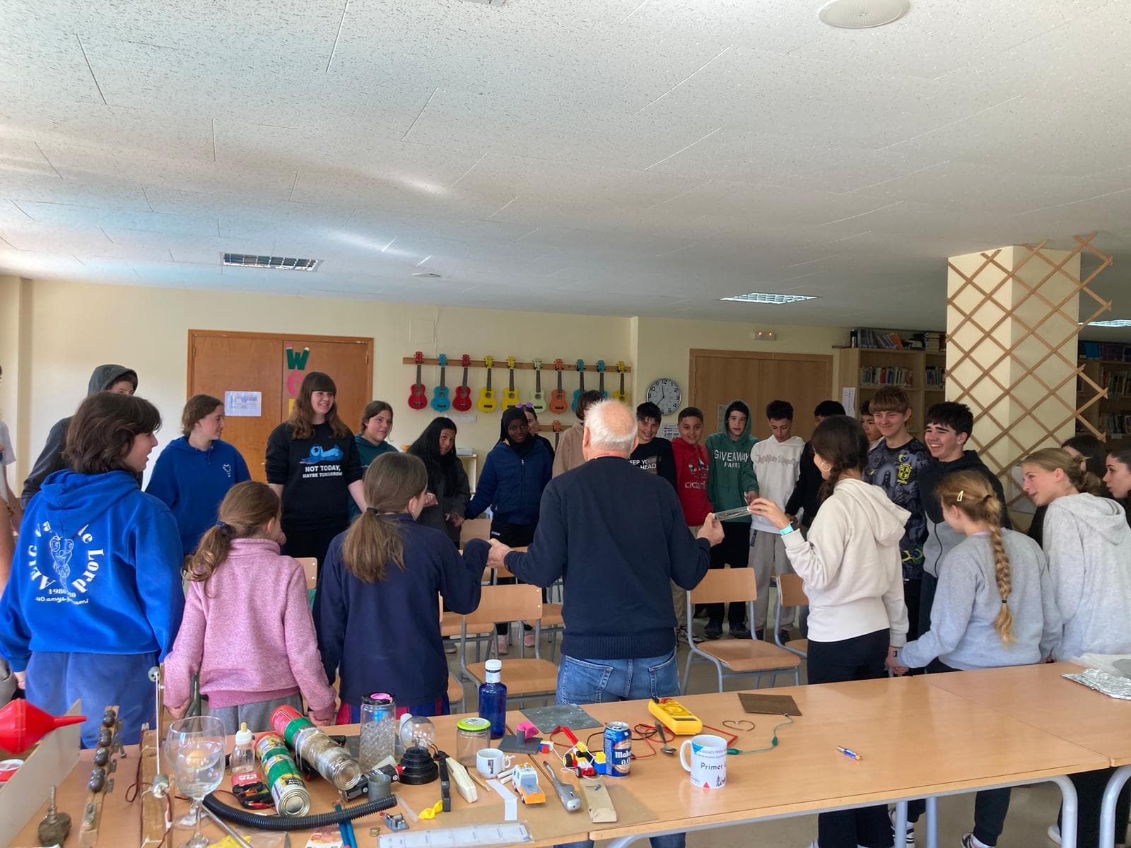 El projecte de l’IEI, Ciència al Territori arriba a 158 alumnes del Solsonès amb una xerrada-espectacle