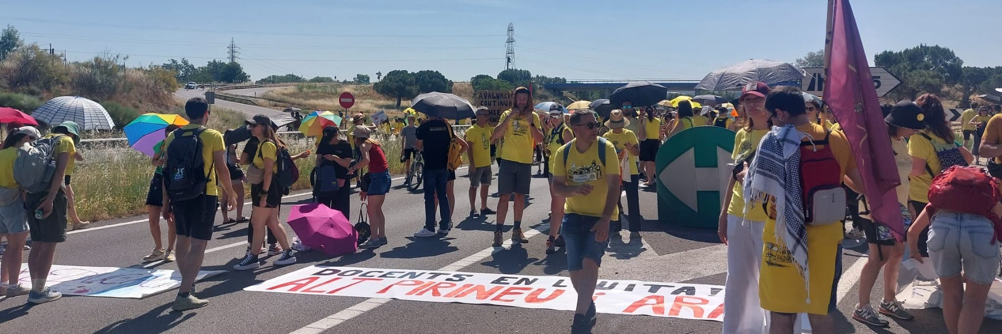 Aixequen el tall de l'A-2 a Lleida a l'espera de la nova reunió entre Educació i els sindicats