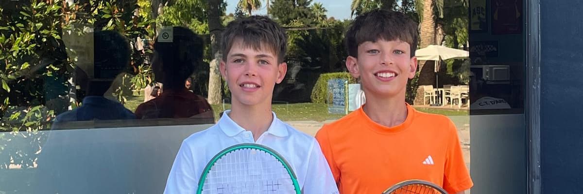 Miquel López arriba a les semifinals en dobles al Campionat d’Espanya Aleví