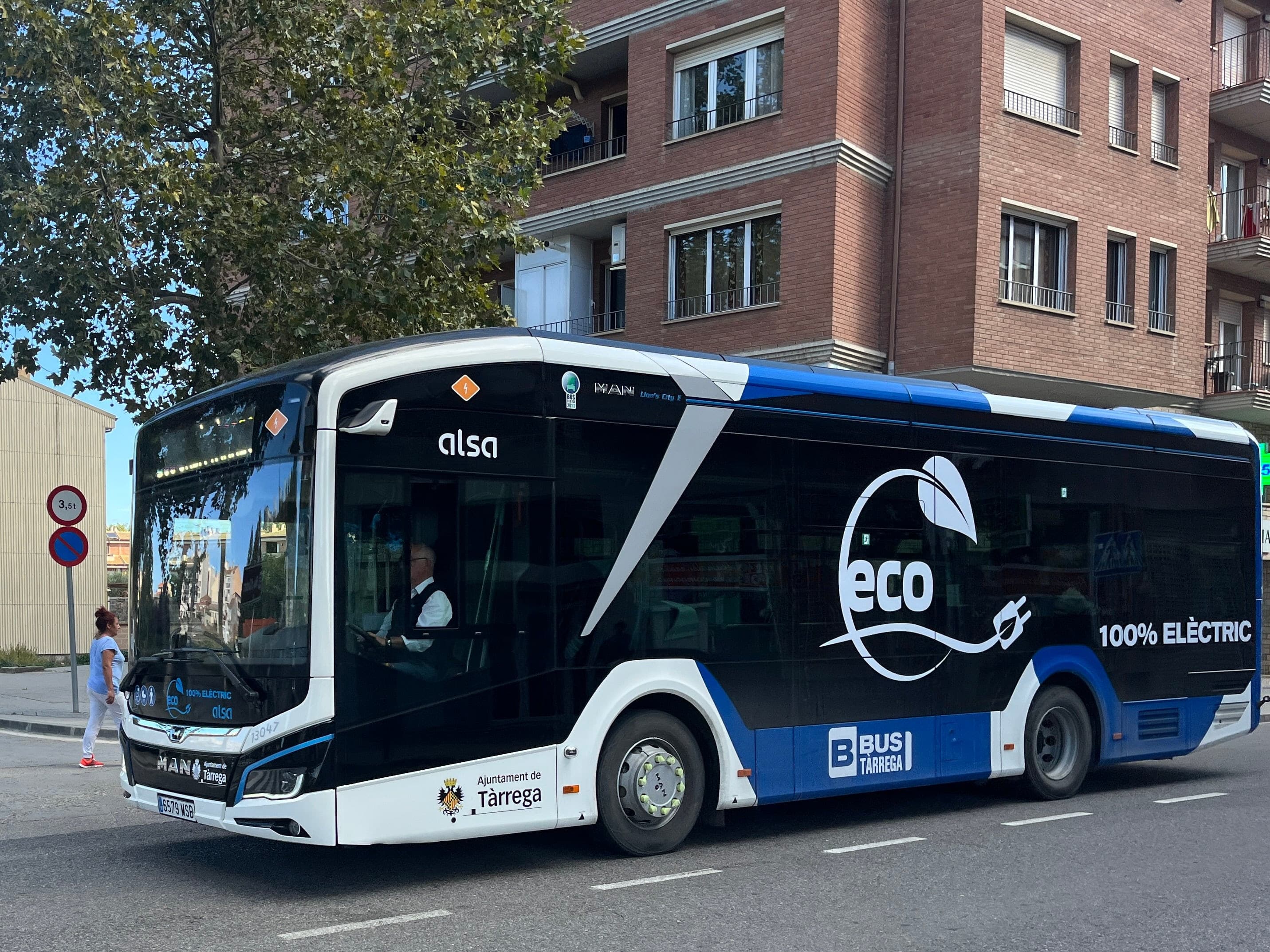 Tàrrega oferirà un bus urbà gratuït per anar al cementiri per Tots Sants