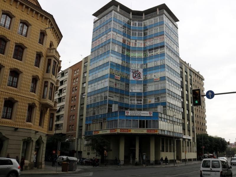 ERC denuncia que l’edifici ‘Ducados’ de Lleida continua abandonat
