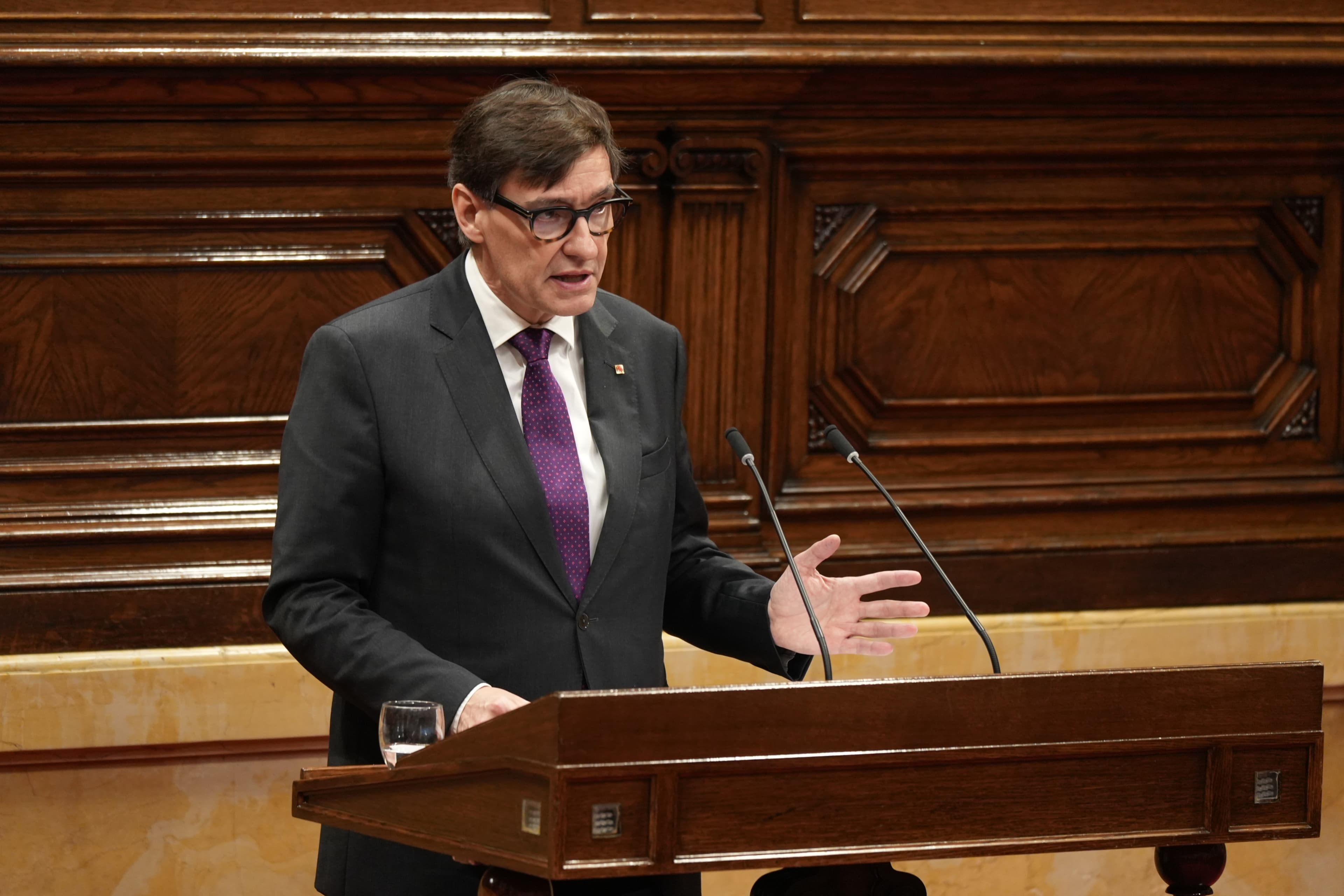 Illa demana “esvair dubtes” sobre les baixes i insisteix que sempre s’atorguen “exclusivament amb criteris mèdics”